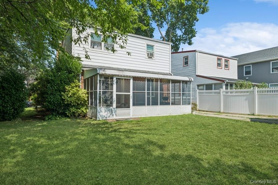 537 Madison Avenue, West Hempstead, NY 11552