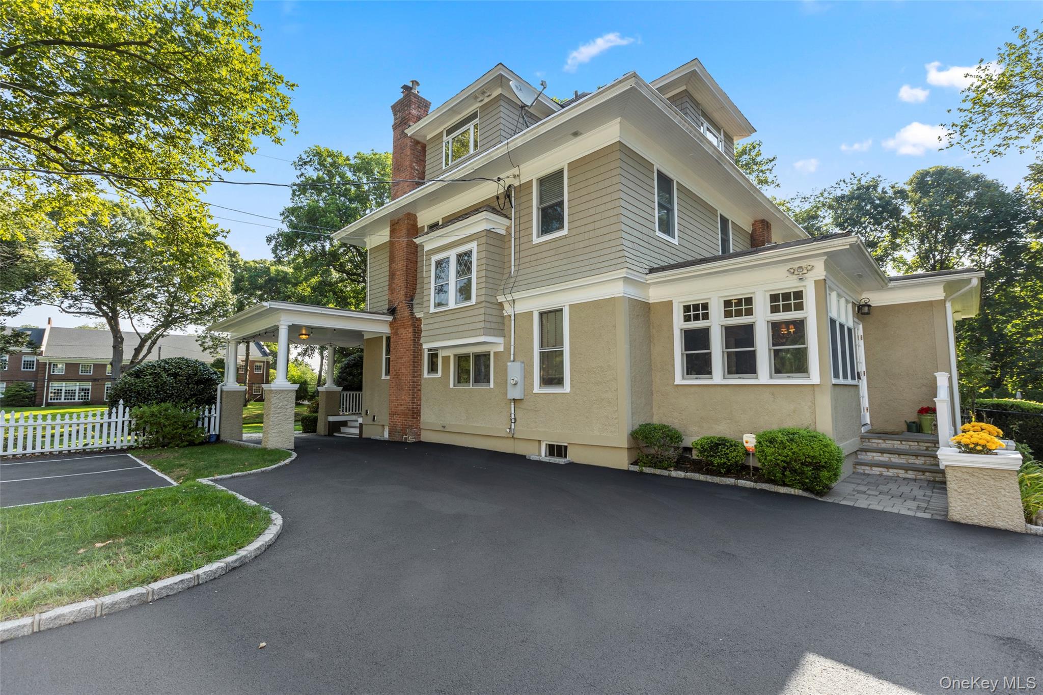 38 Cedar Street, Stony Brook, NY 11790