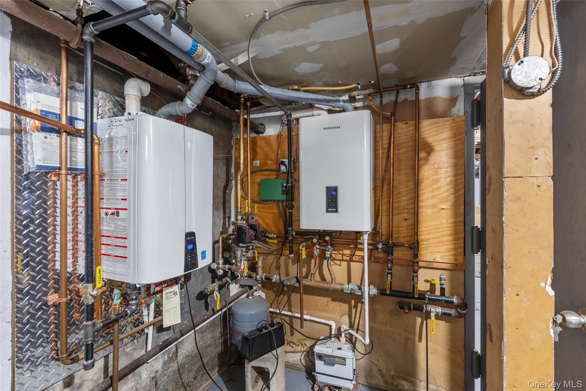 38 Cedar Street, Stony Brook, NY 11790