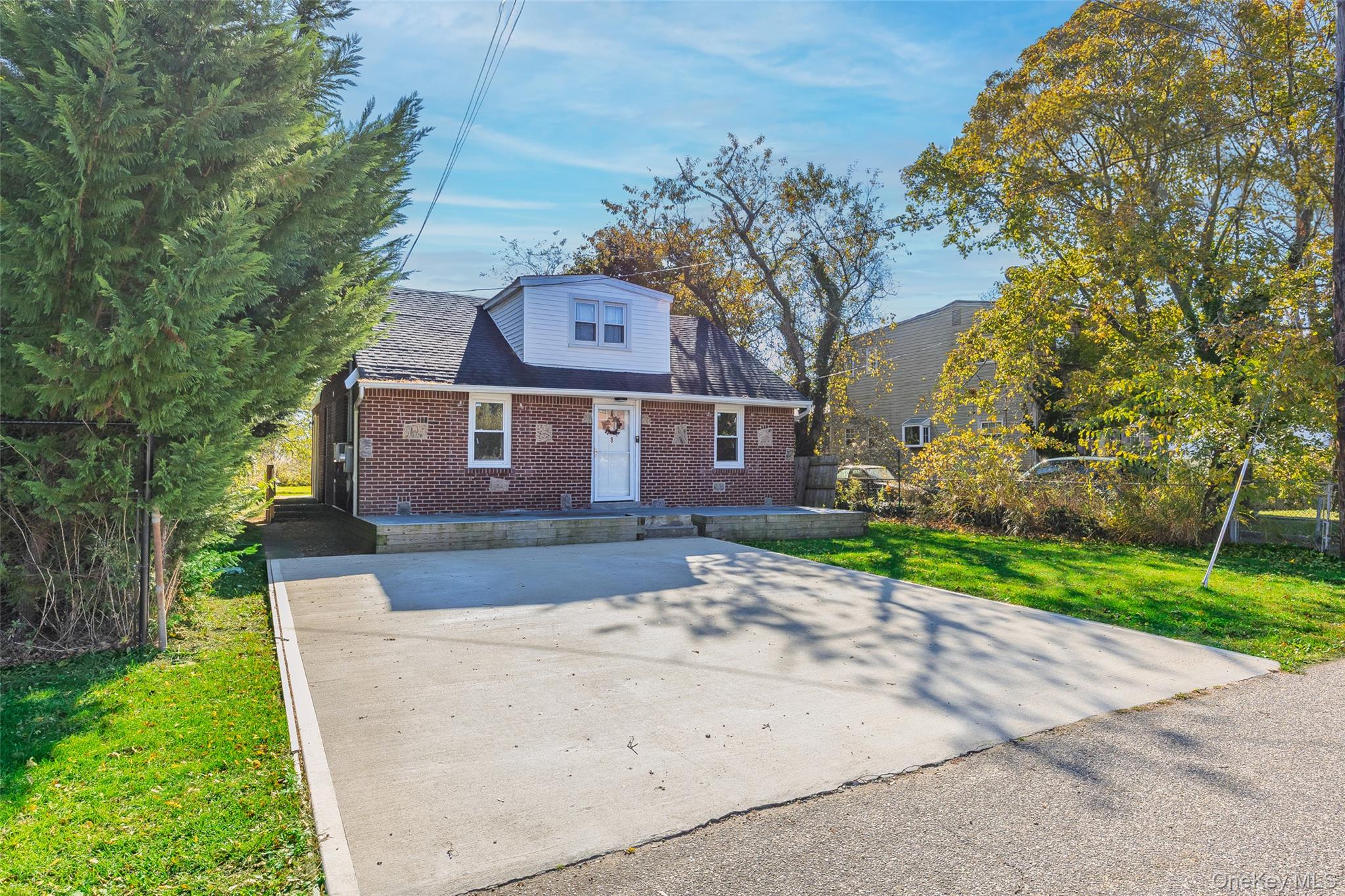 8 Edgewater Drive, Mastic Beach, NY 11951