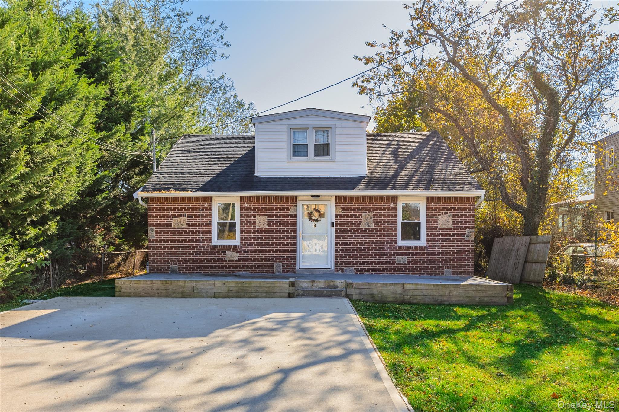 8 Edgewater Drive, Mastic Beach, NY 11951