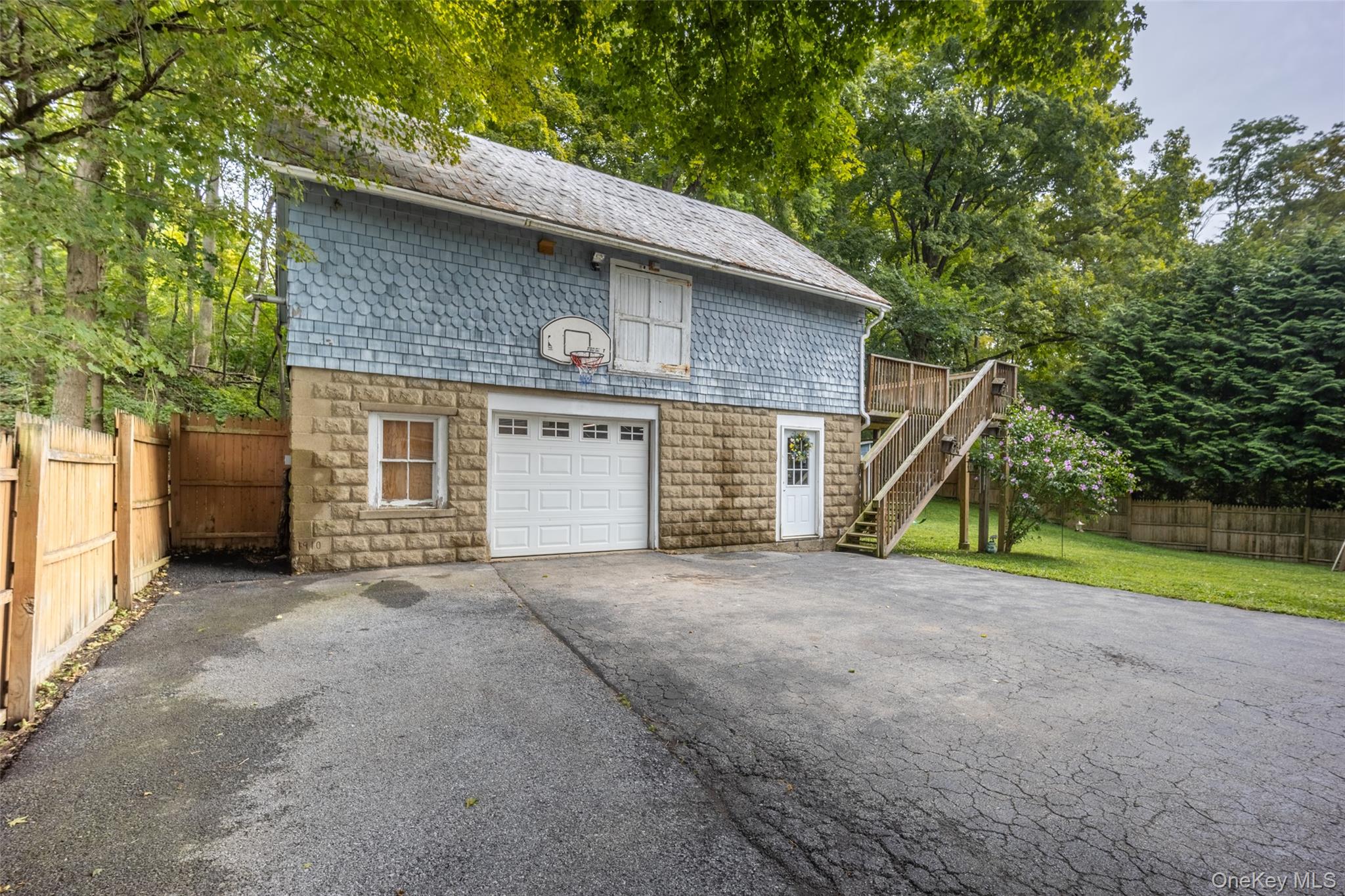 54 North Avenue, Pleasant Valley, NY 12569