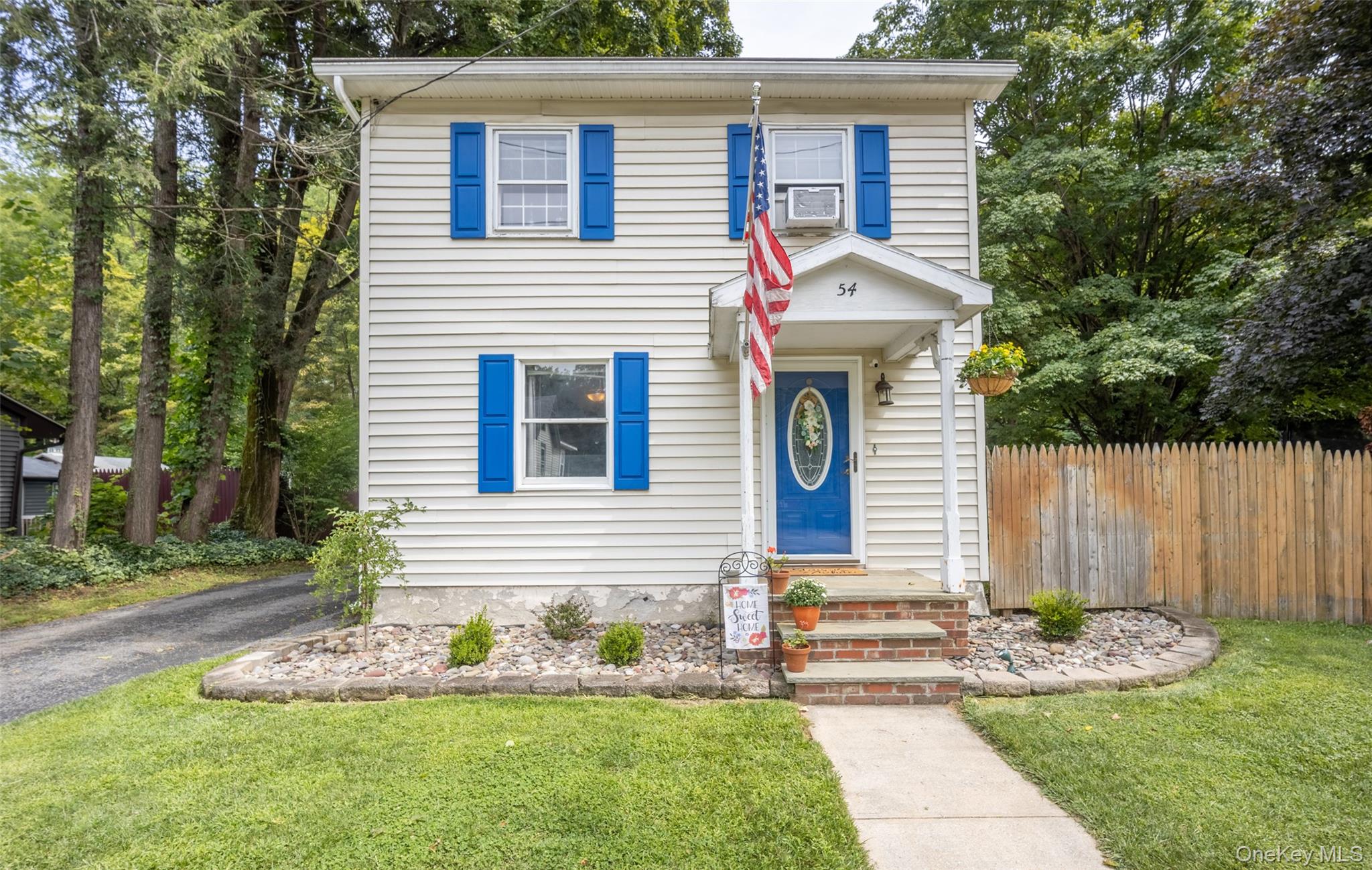 54 North Avenue, Pleasant Valley, NY 12569