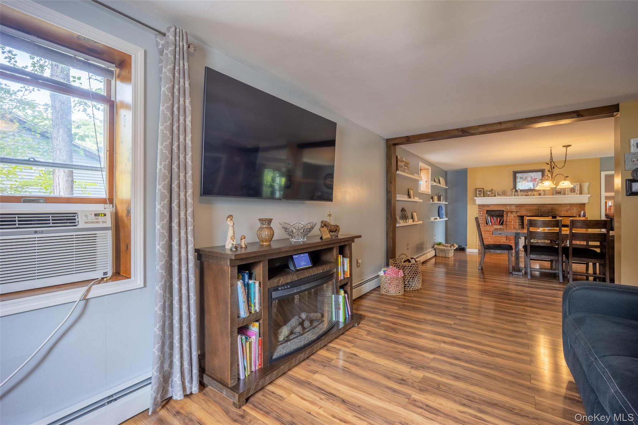 54 North Avenue, Pleasant Valley, NY 12569