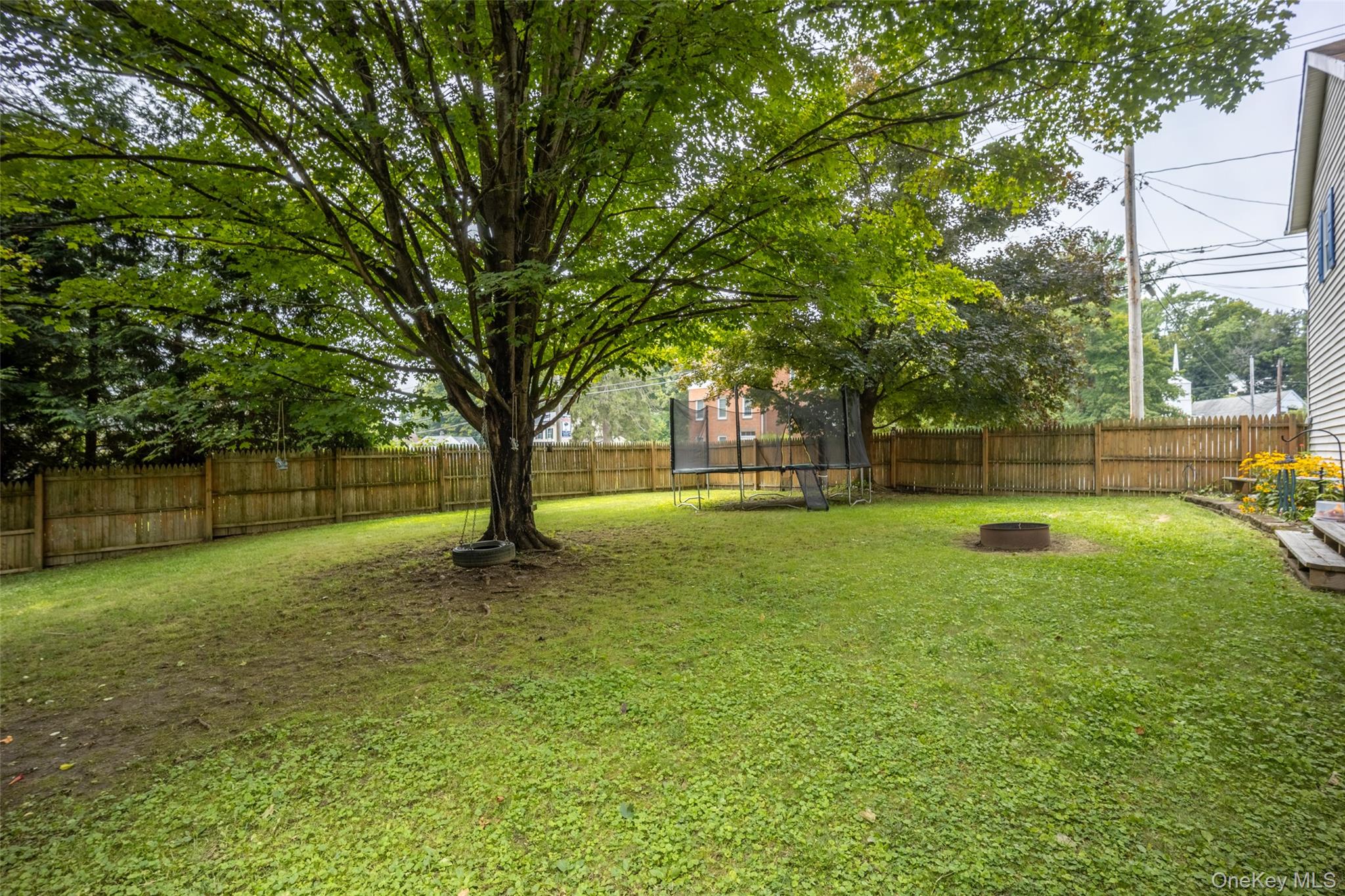 54 North Avenue, Pleasant Valley, NY 12569