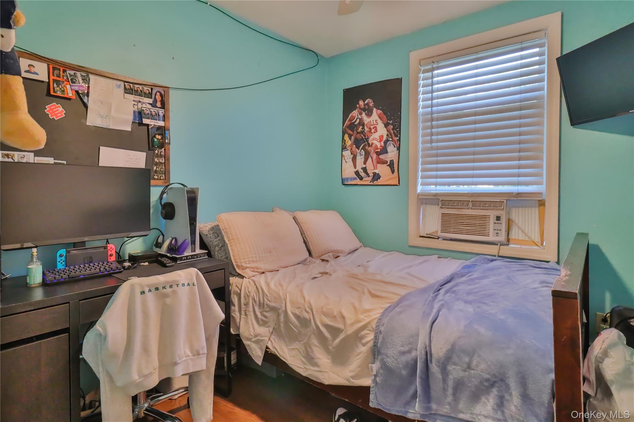 656 Scherger Avenue, East Patchogue, NY 11772