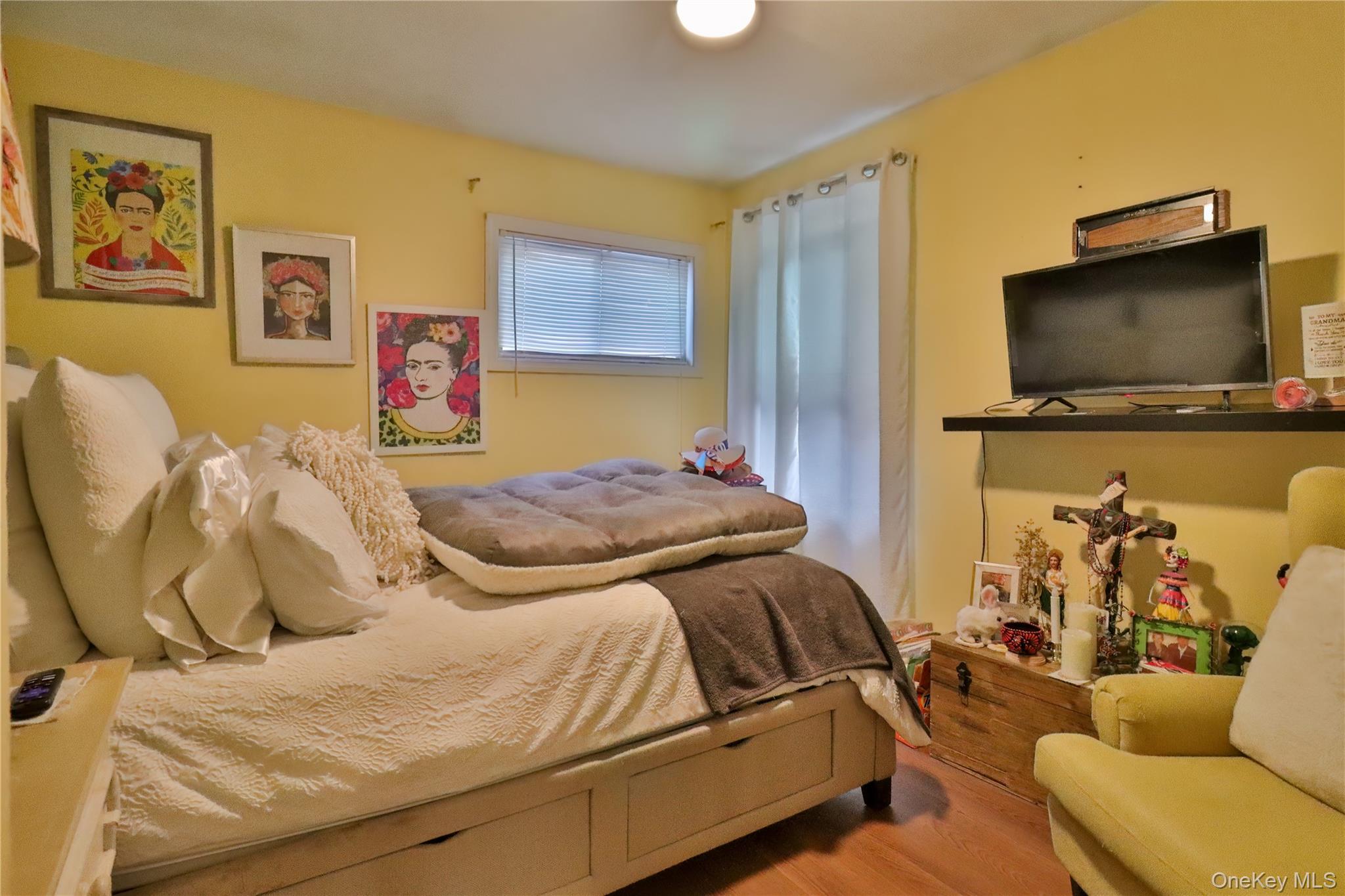 656 Scherger Avenue, East Patchogue, NY 11772