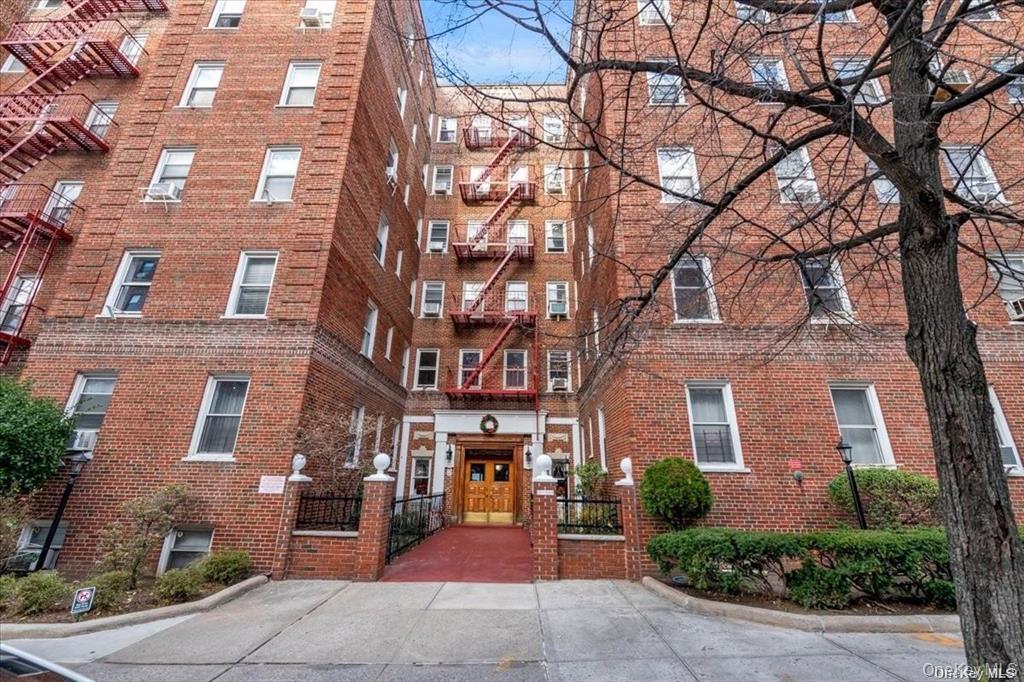 63-89 Saunders Street # 6-C, Rego Park, NY 11374