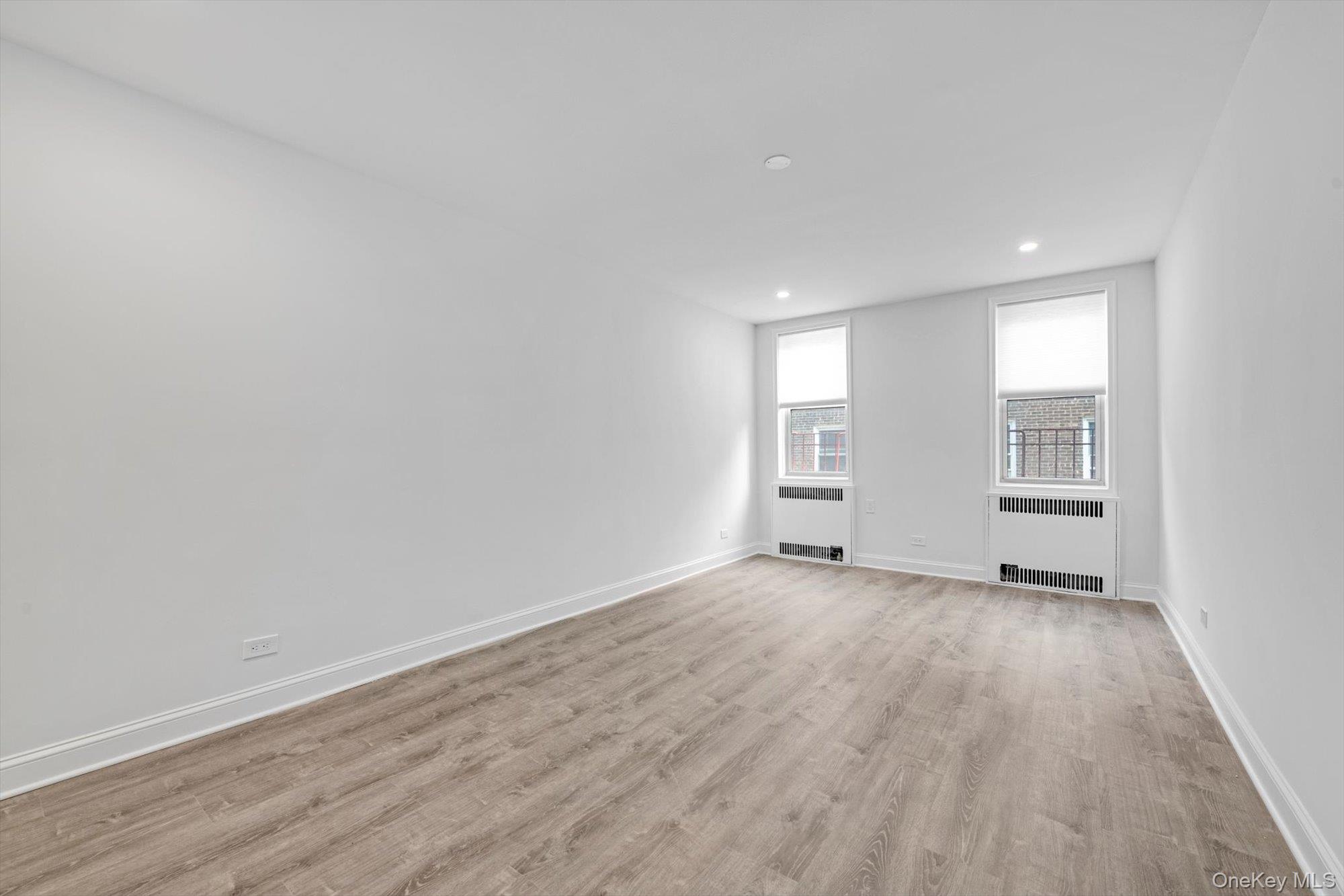 63-89 Saunders Street # 6-C, Rego Park, NY 11374