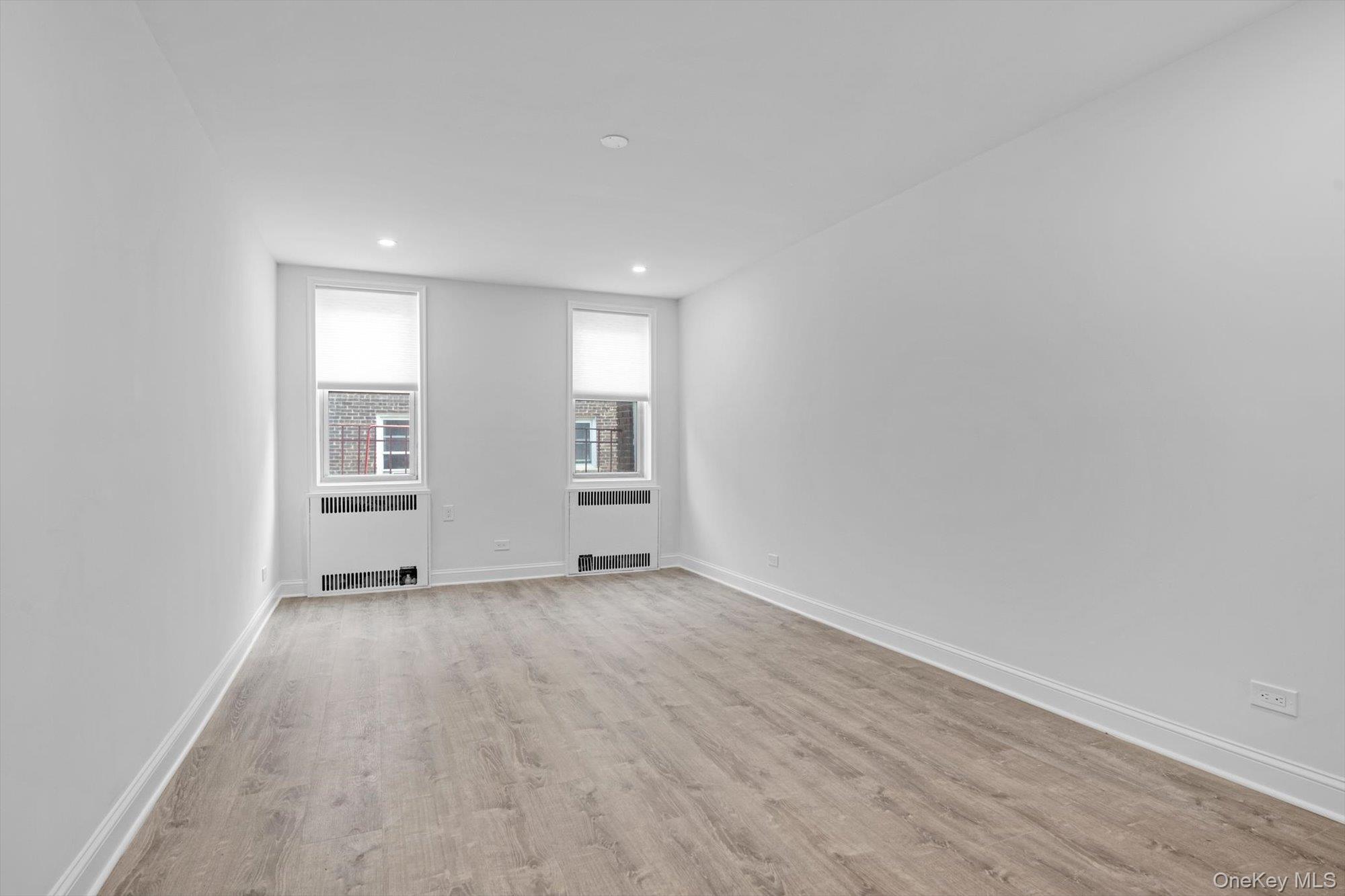 63-89 Saunders Street # 6-C, Rego Park, NY 11374