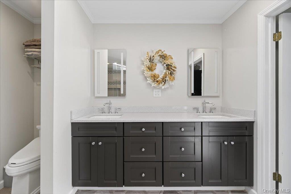 5 Surrey Street, Rock Hill, NY 12775