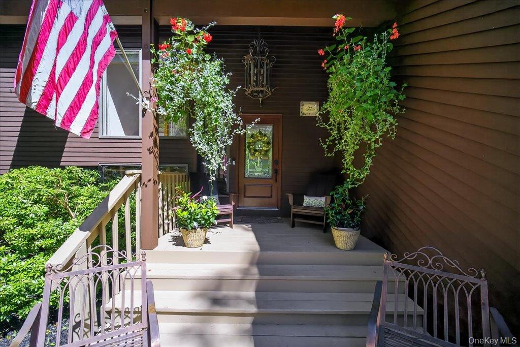 5 Surrey Street, Rock Hill, NY 12775