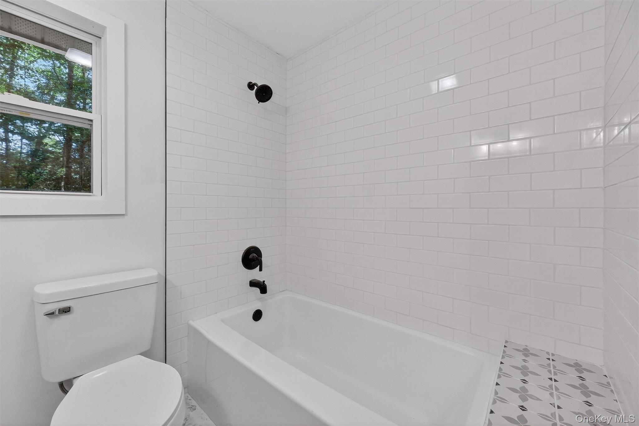 42 Markle Road, Kerhonkson, NY 12446