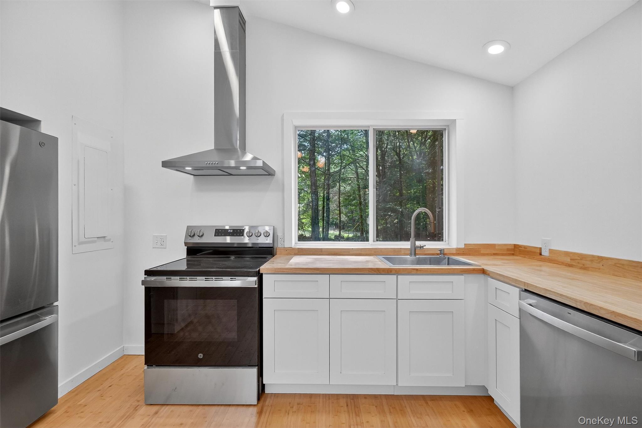 42 Markle Road, Kerhonkson, NY 12446