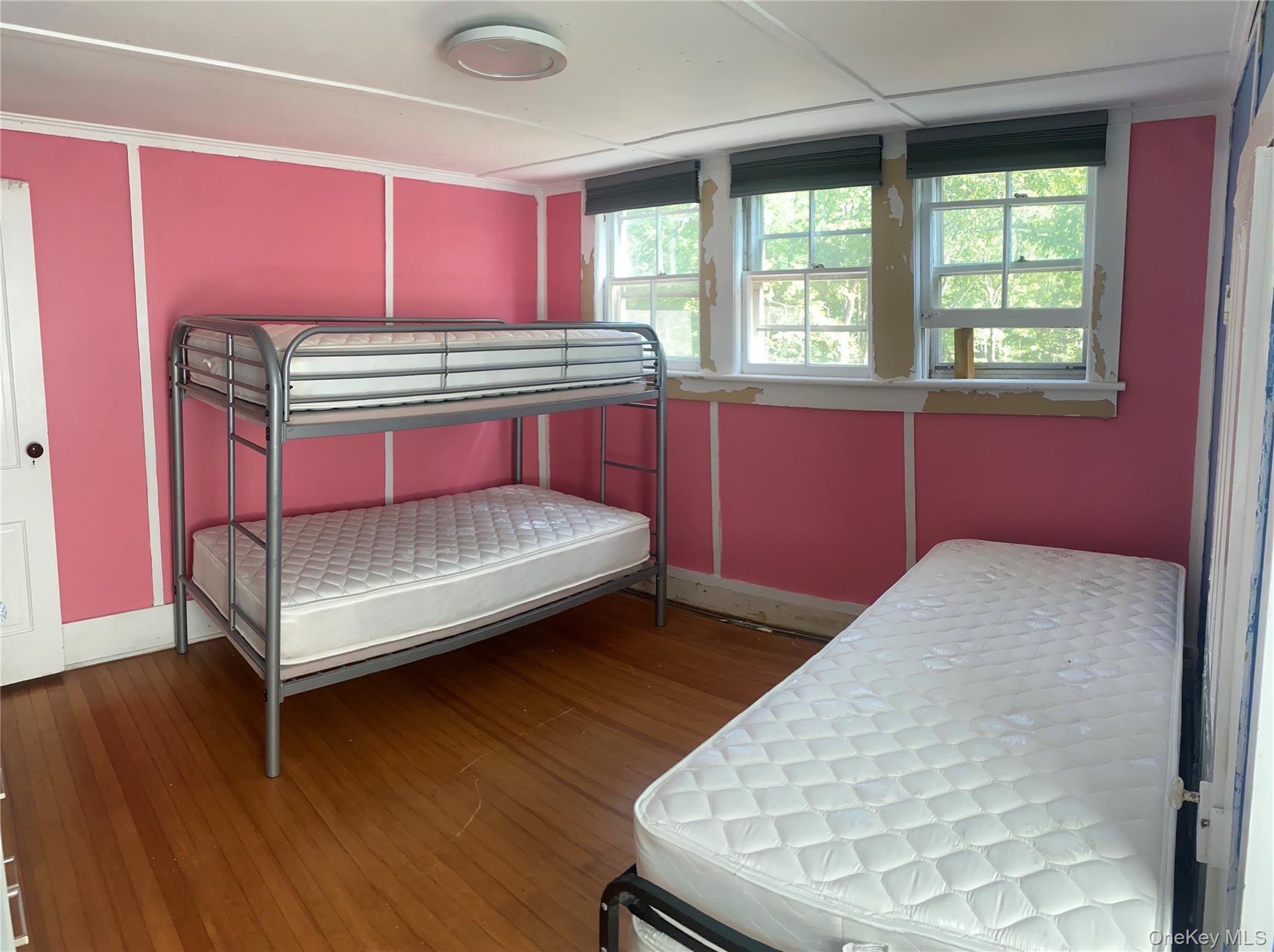 27 Lake View Avenue, Tannersville, NY 12485