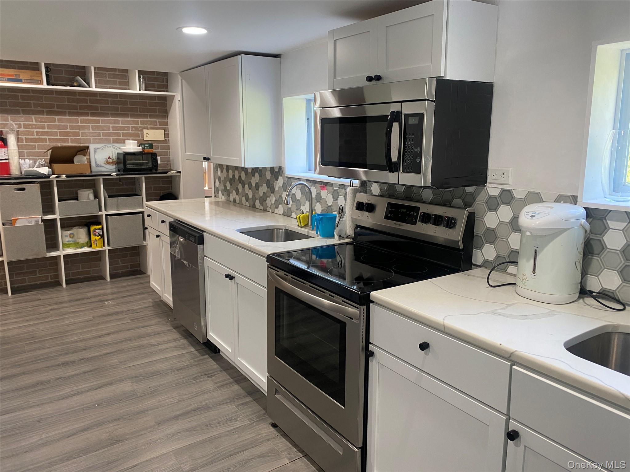 27 Lake View Avenue, Tannersville, NY 12485