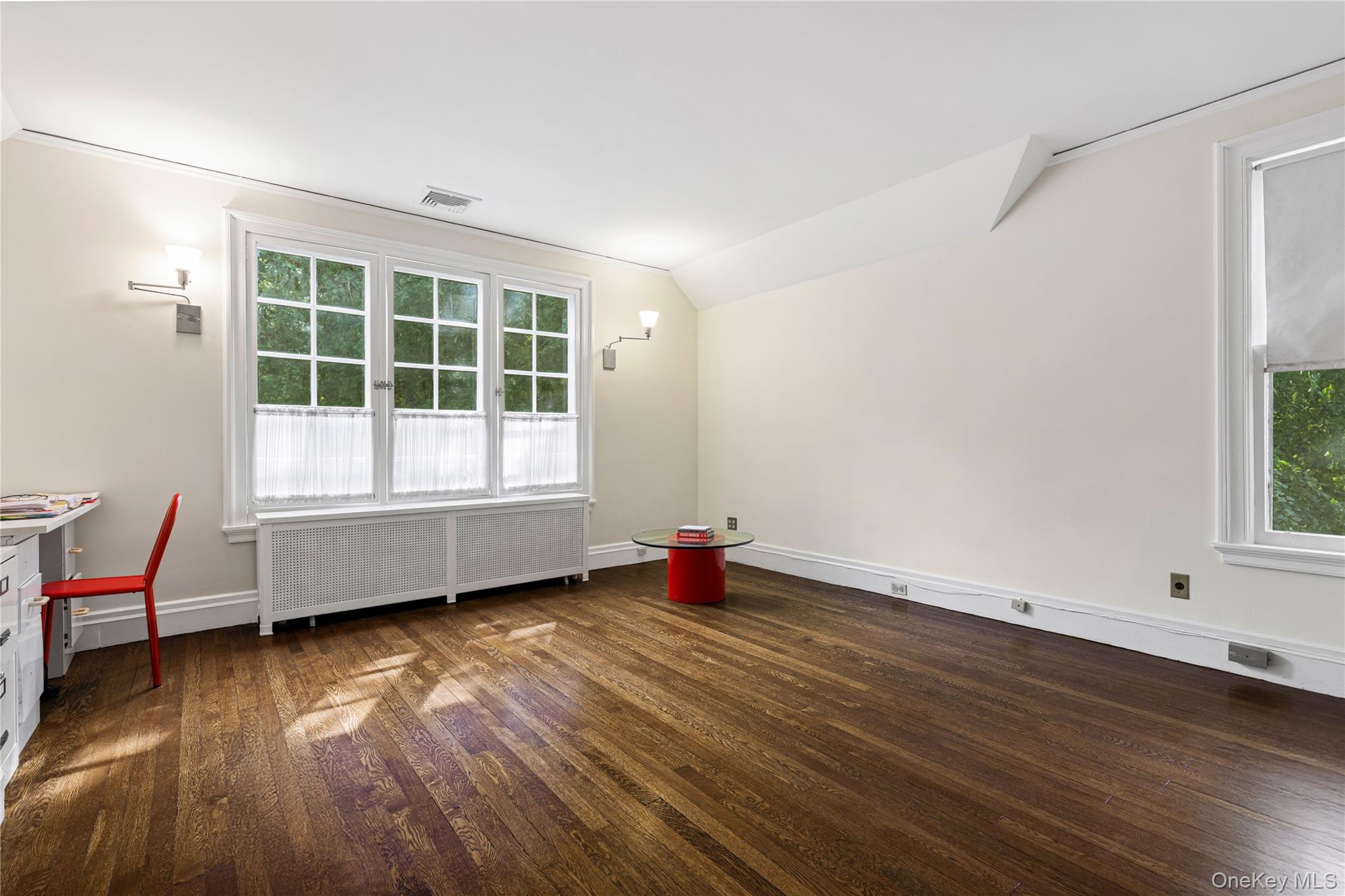 3 Walworth Avenue, Scarsdale, NY 10583