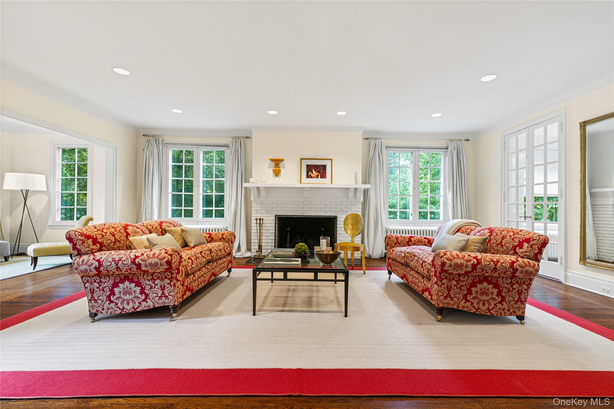 3 Walworth Avenue, Scarsdale, NY 10583