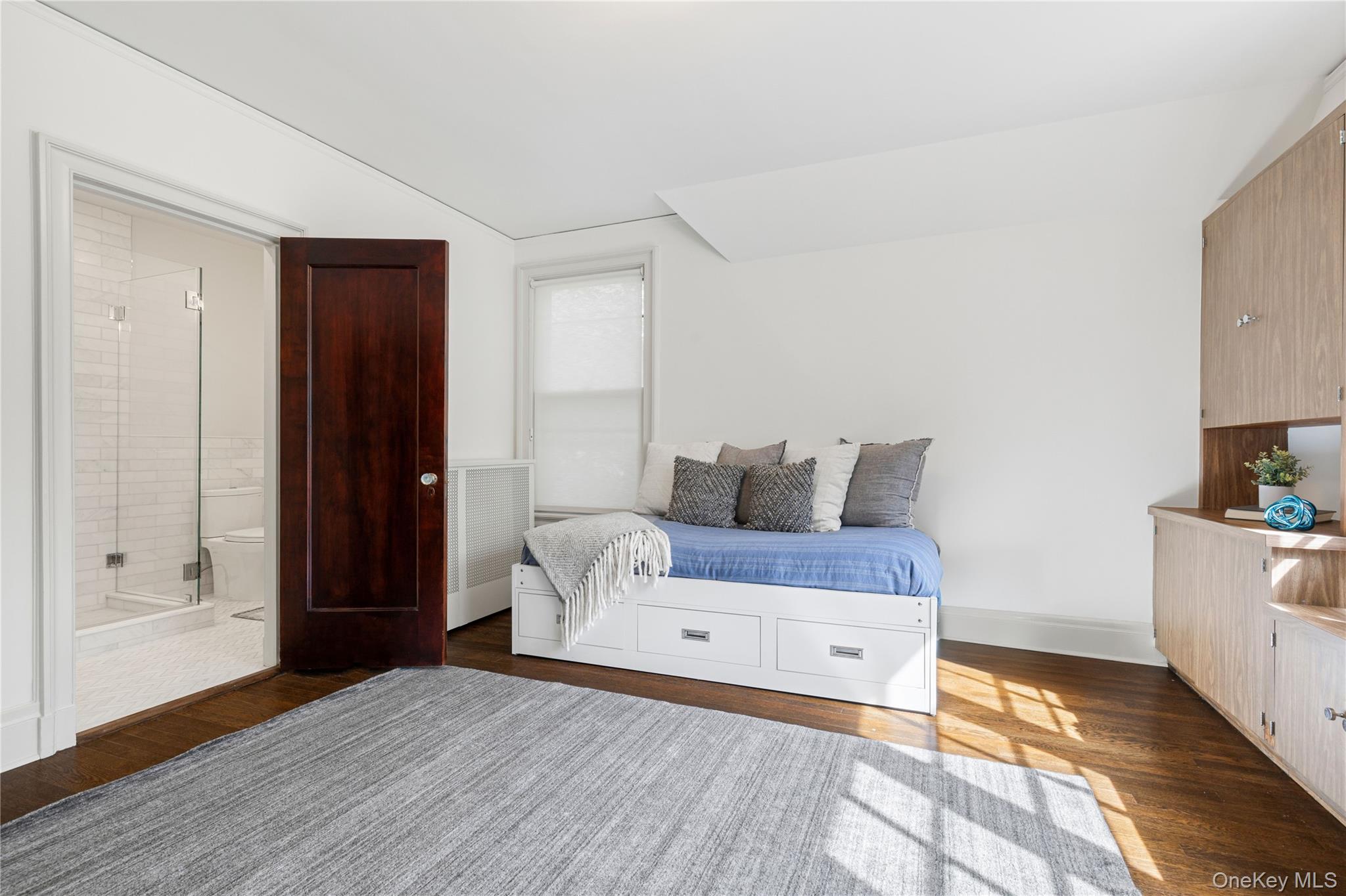 3 Walworth Avenue, Scarsdale, NY 10583