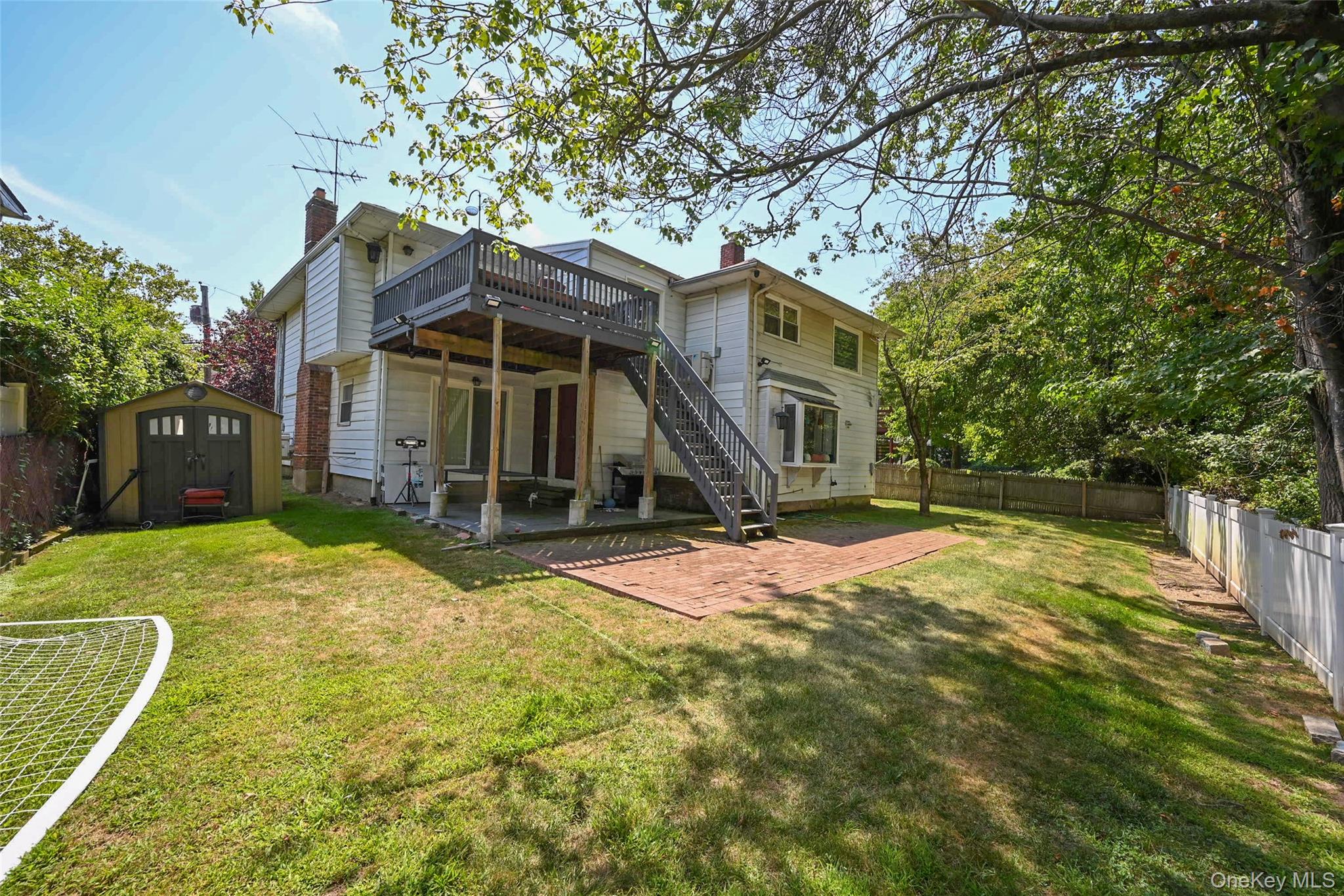 1061 Fordham Lane, Woodmere, NY 11598