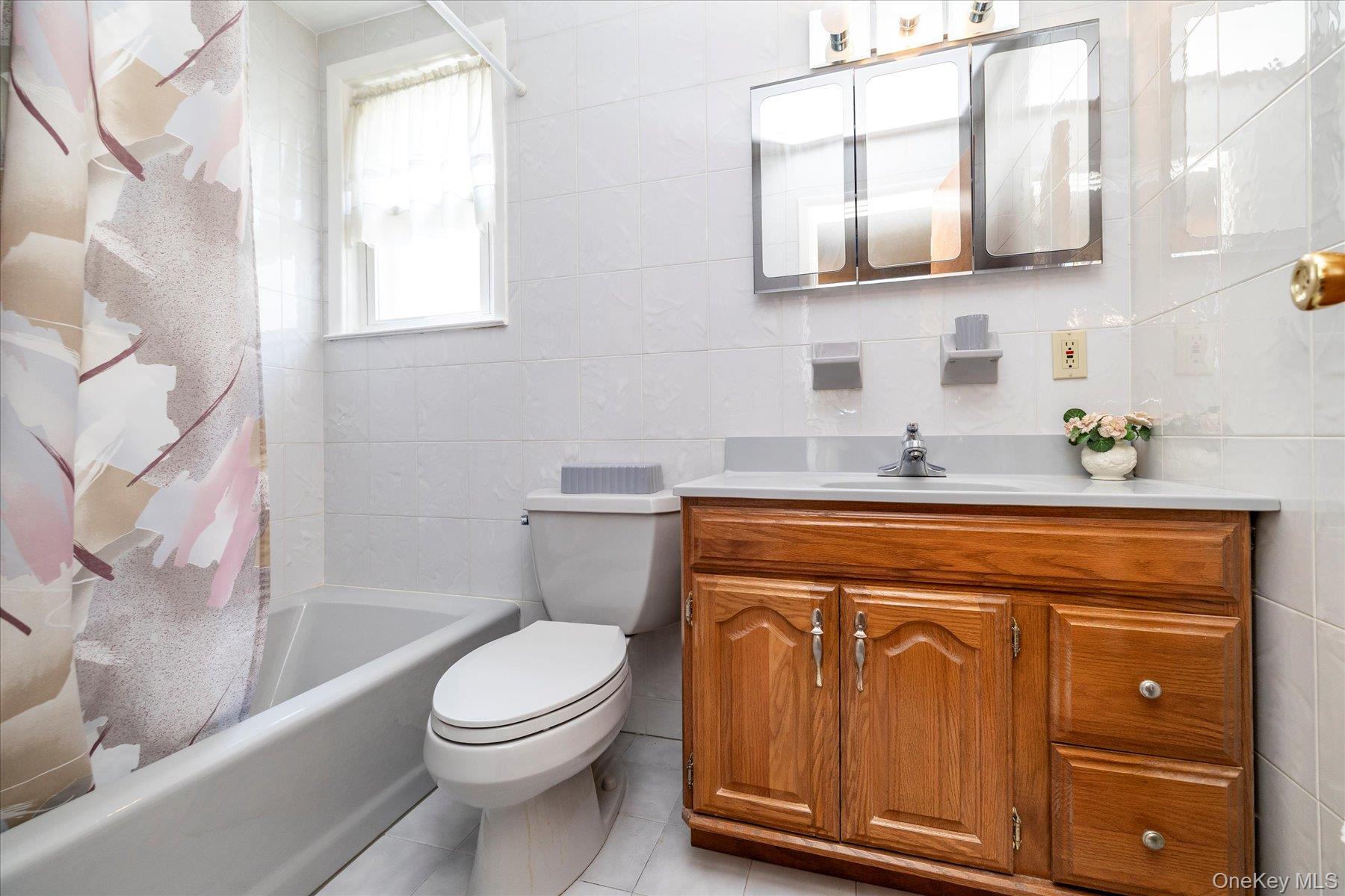 248 New York Avenue, Oceanside, NY 11572