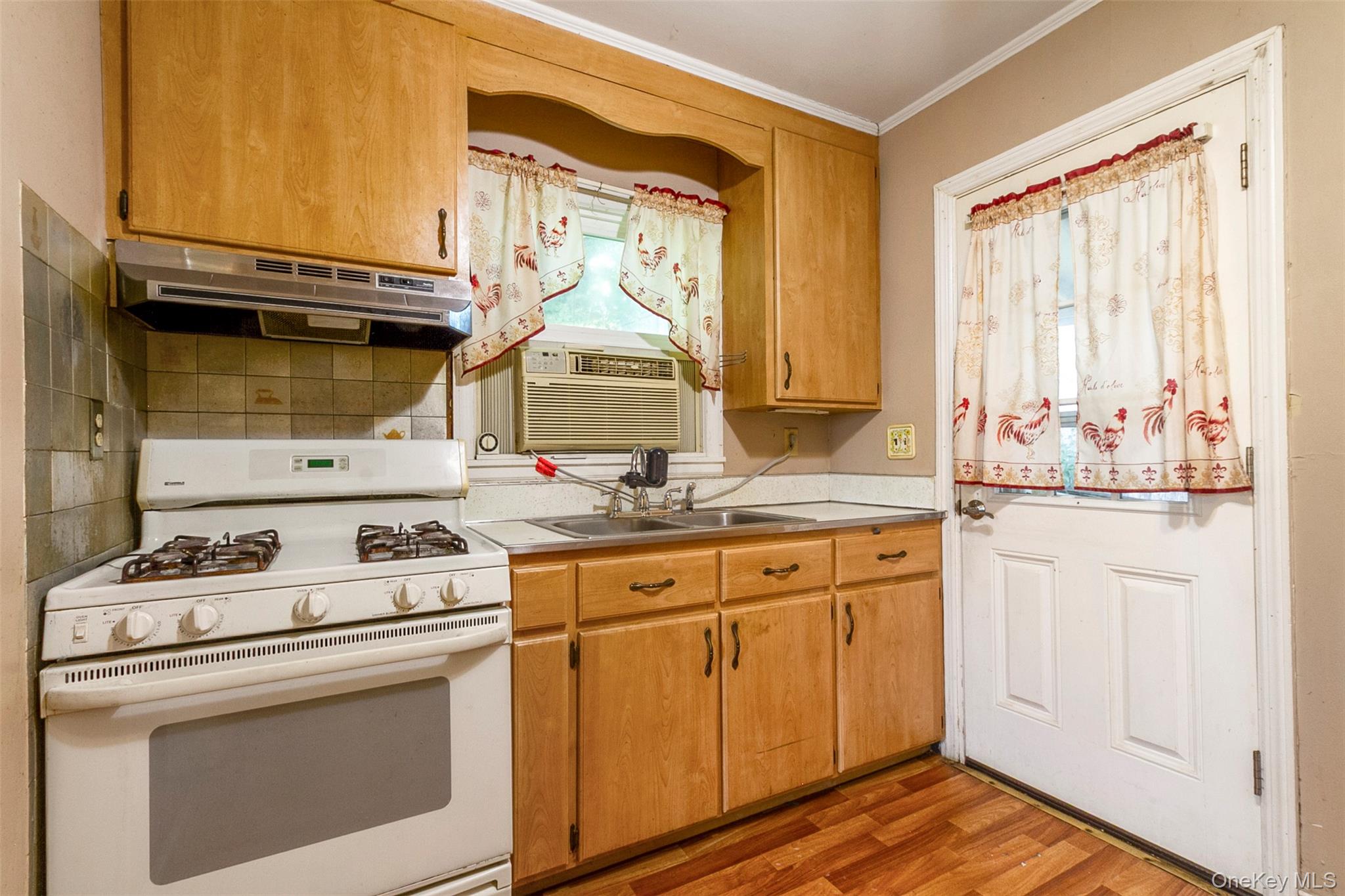 23 Smith Street, Fishkill, NY 12524