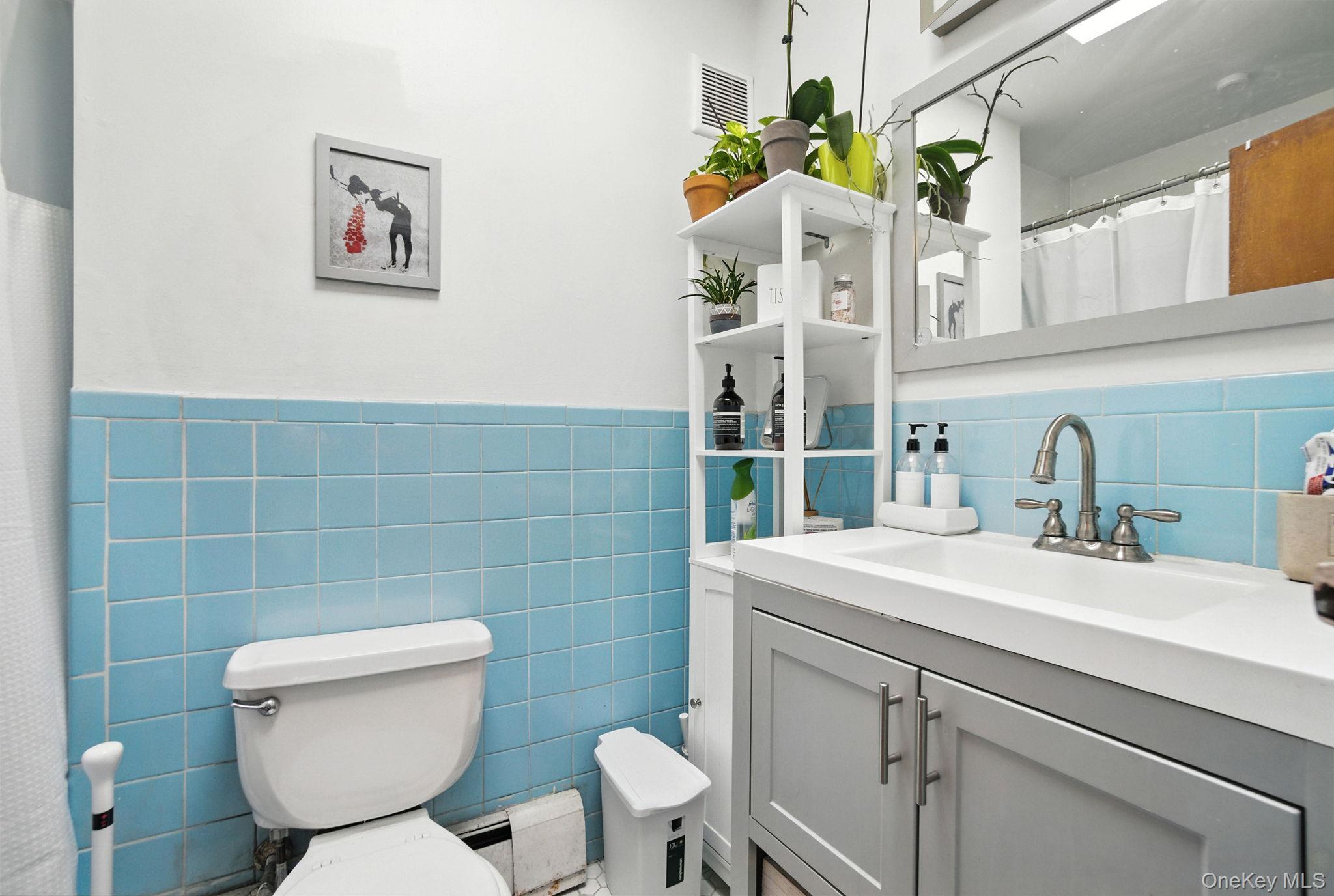 61-26 Booth Street, Rego Park, NY 11374