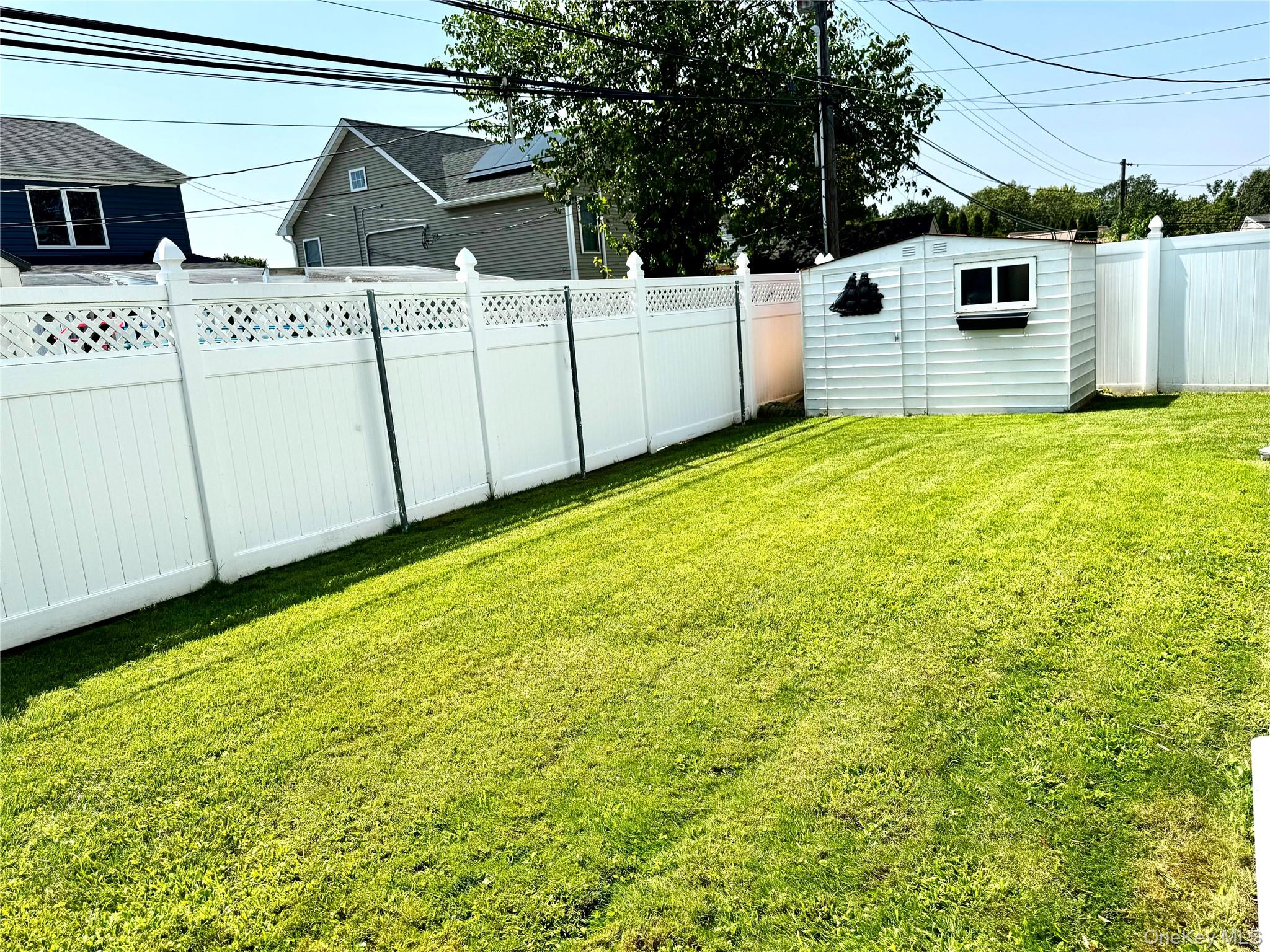 12 Elves Lane, Levittown, NY 11756