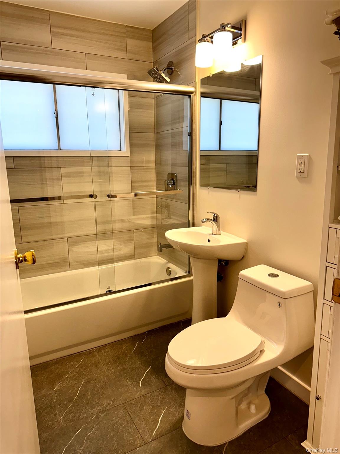 12 Elves Lane, Levittown, NY 11756