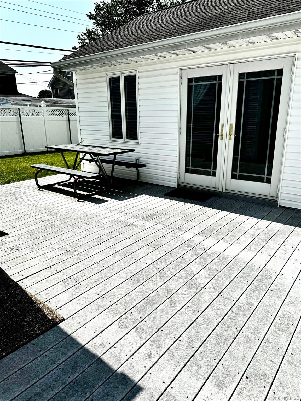 12 Elves Lane, Levittown, NY 11756