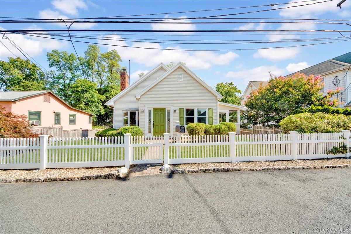 32 Ridgeland Terrace, Rye, NY 10580