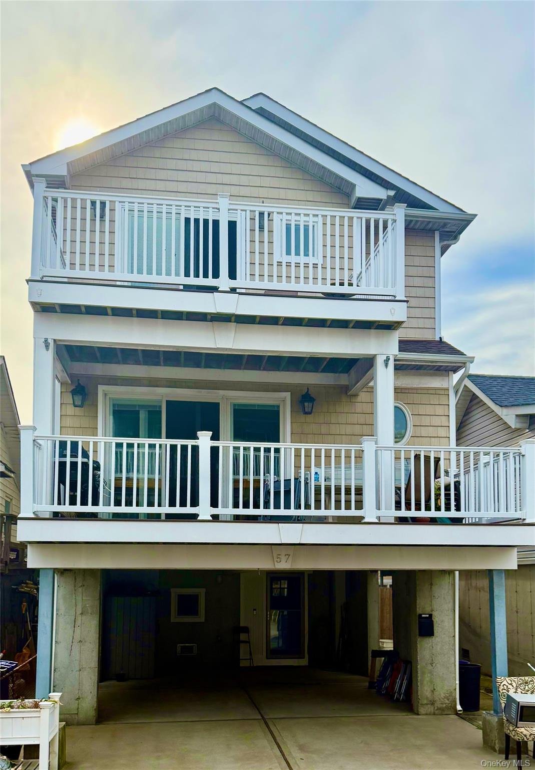 57 California Street, Long Beach, NY 11561