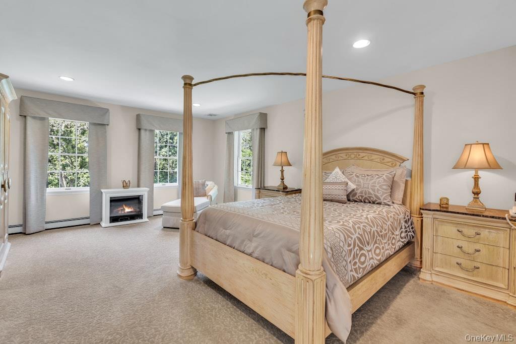 1 Damaris Court, Bayport, NY 11705