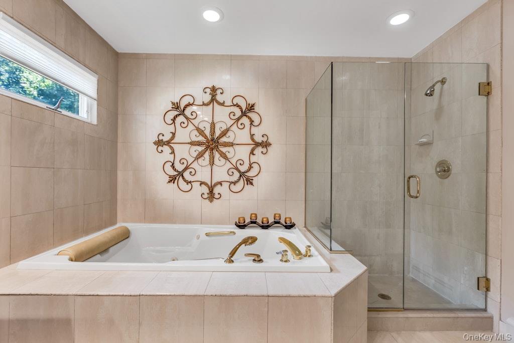 1 Damaris Court, Bayport, NY 11705