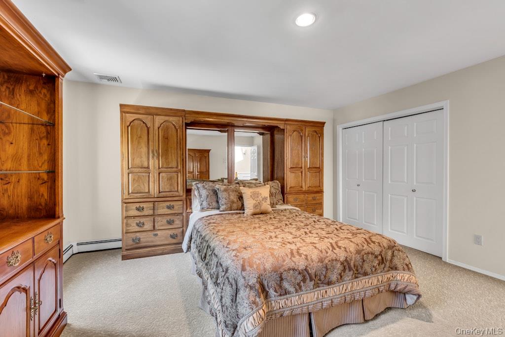 1 Damaris Court, Bayport, NY 11705