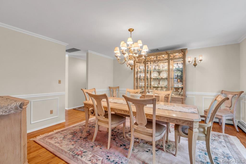 1 Damaris Court, Bayport, NY 11705