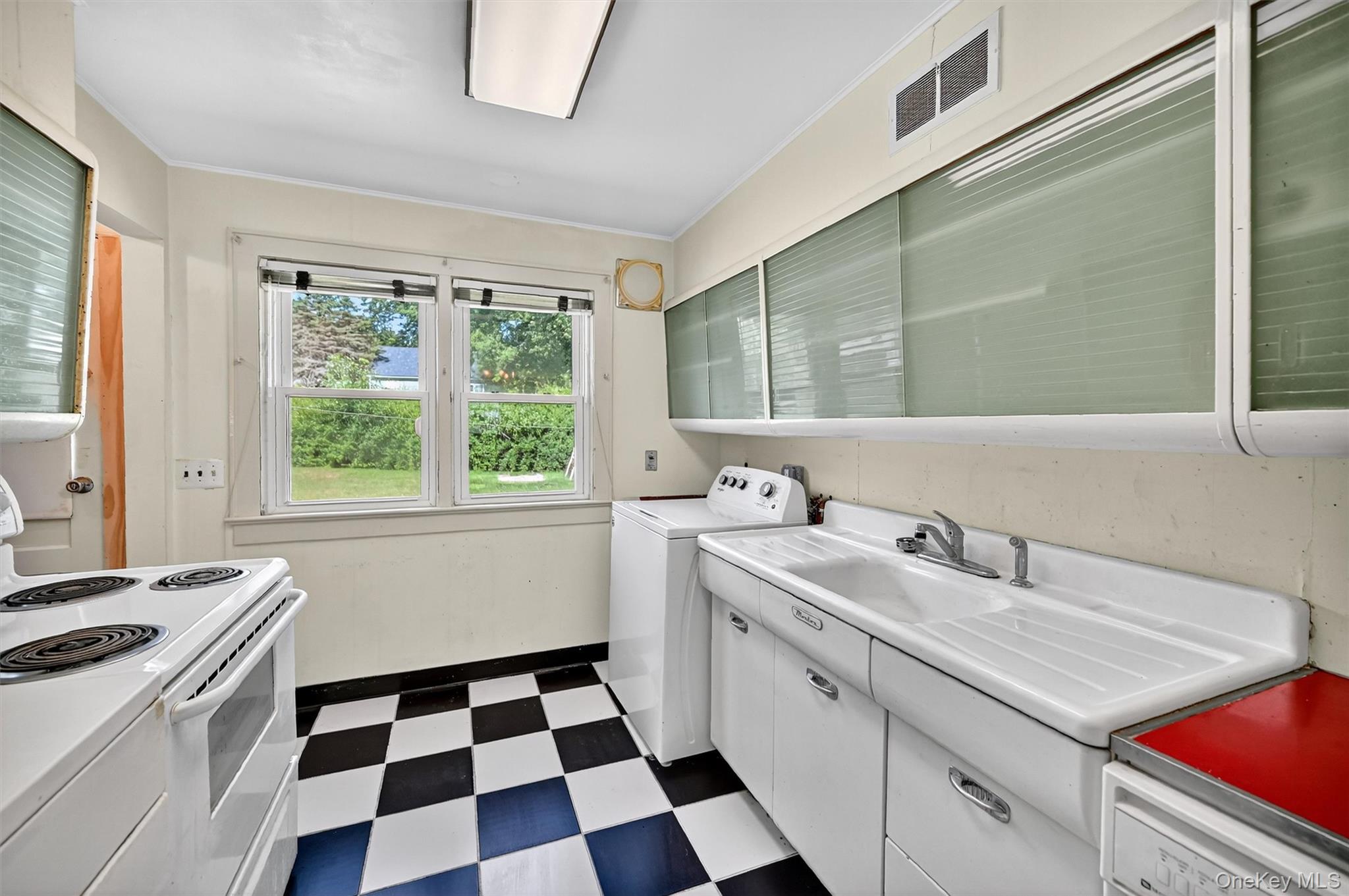 111 Apple Lane Drive, Middletown, NY 10940