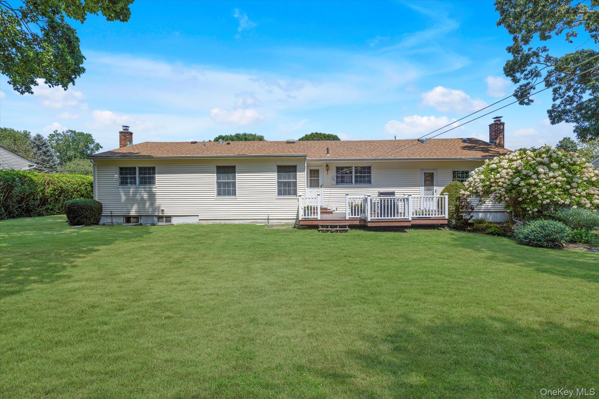 20 Revelyn Court, Sayville, NY 11782