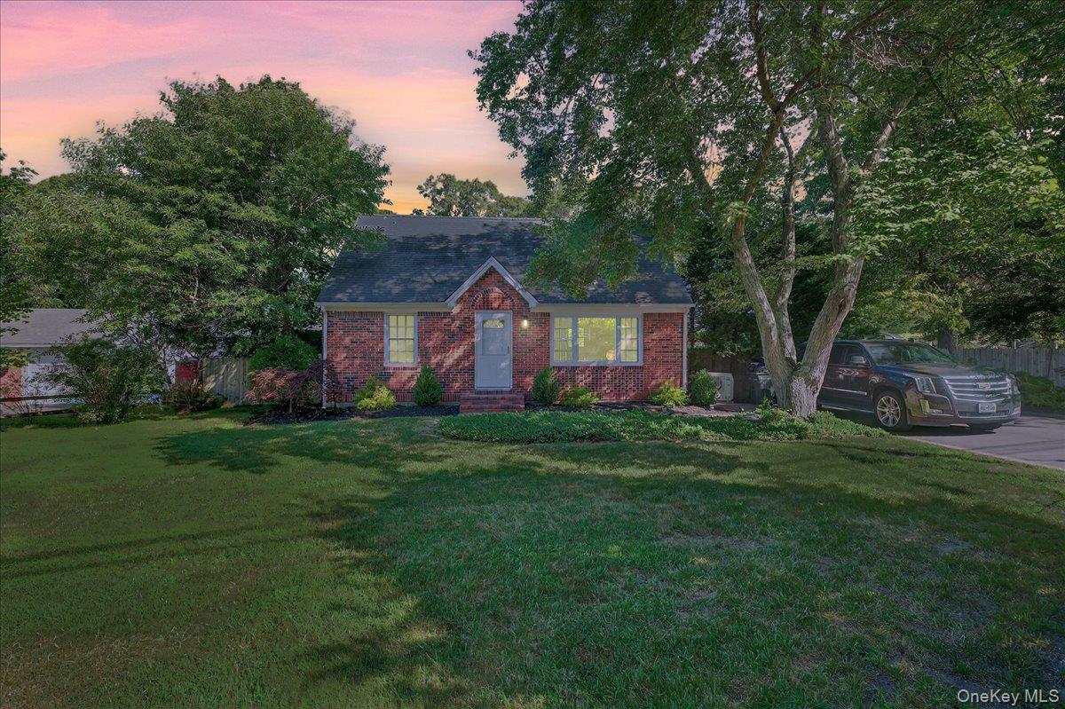 188 Donegan Avenue, East Patchogue, NY 11772
