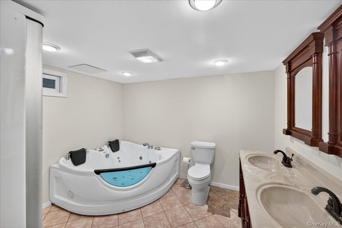 188 Donegan Avenue, East Patchogue, NY 11772