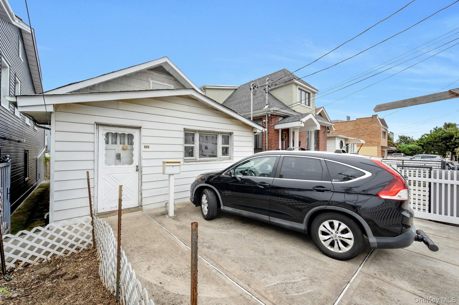 556 Ellsworth Avenue, Bronx, NY 10465