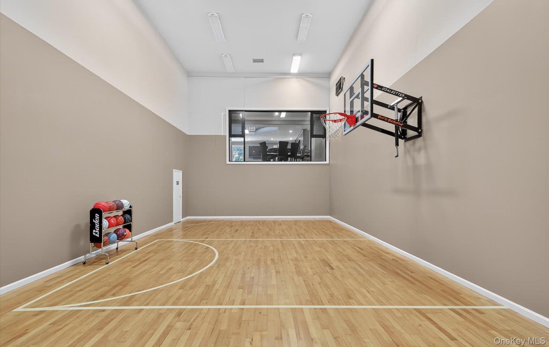 182 Yukon Drive, Woodbury, NY 11797