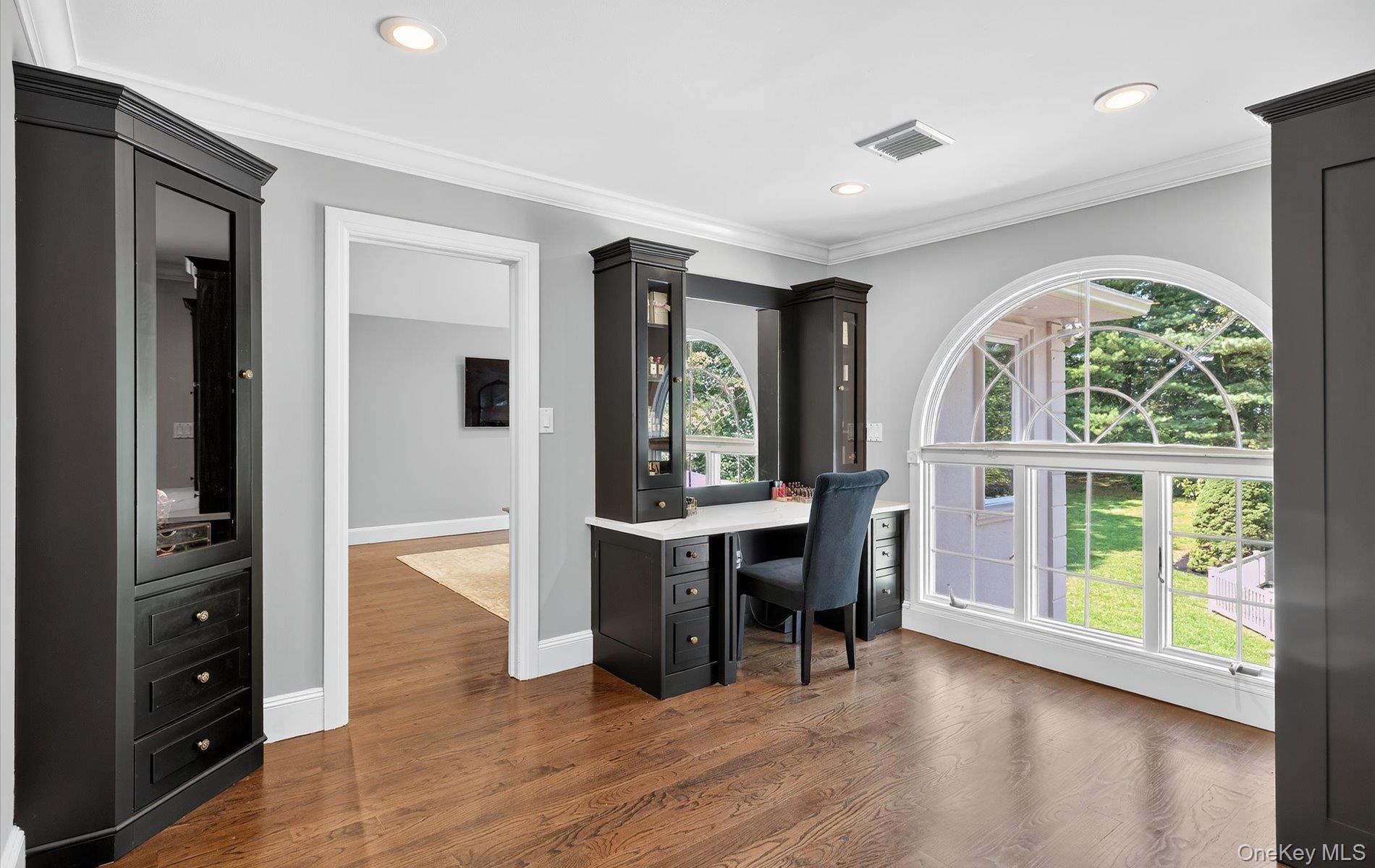 182 Yukon Drive, Woodbury, NY 11797