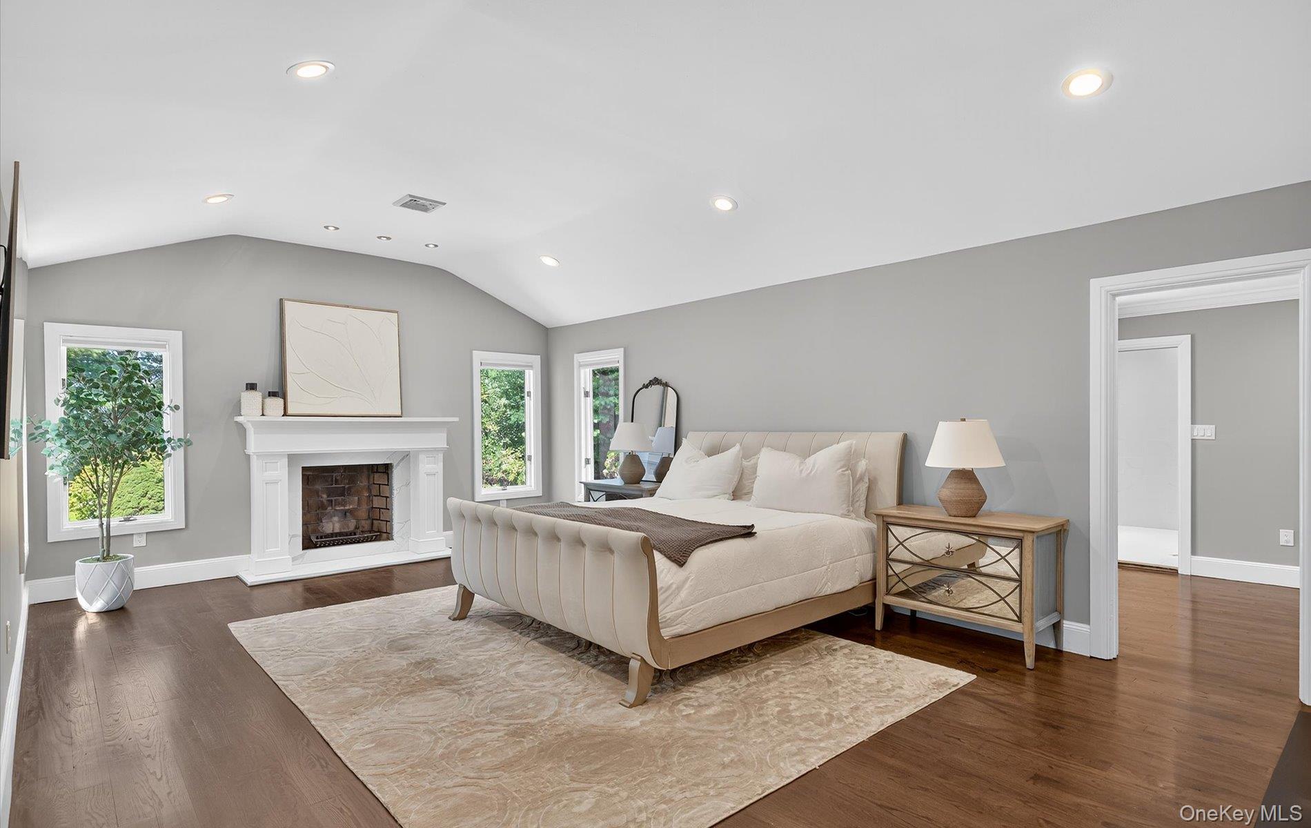 182 Yukon Drive, Woodbury, NY 11797