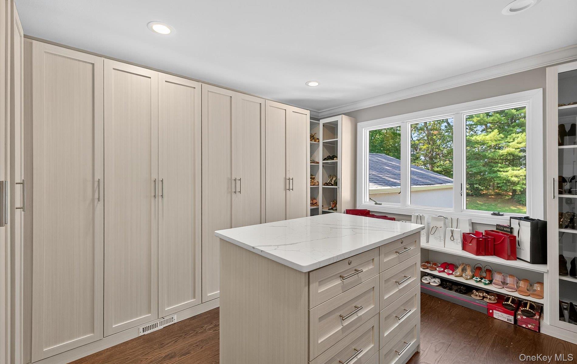 182 Yukon Drive, Woodbury, NY 11797