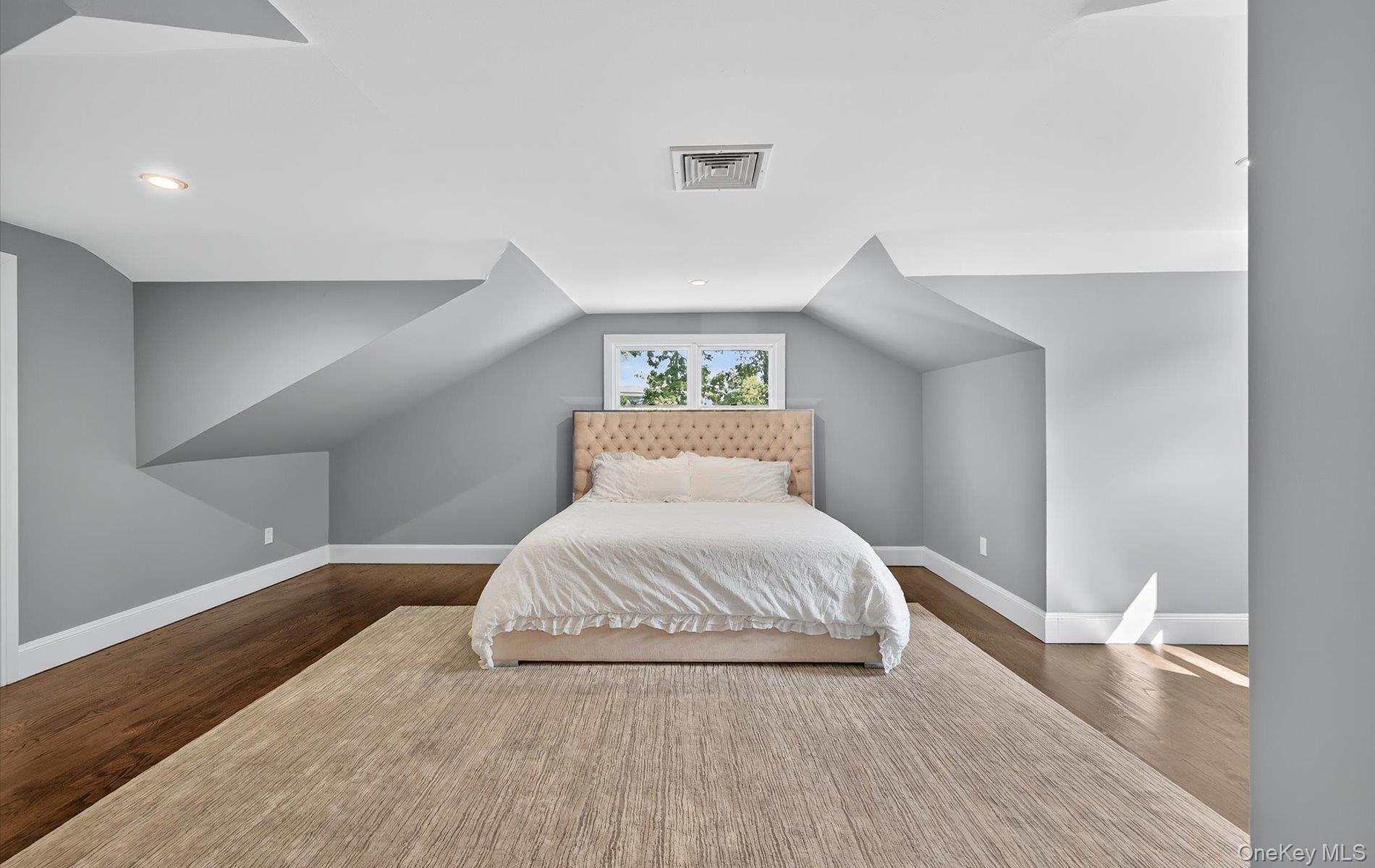 182 Yukon Drive, Woodbury, NY 11797