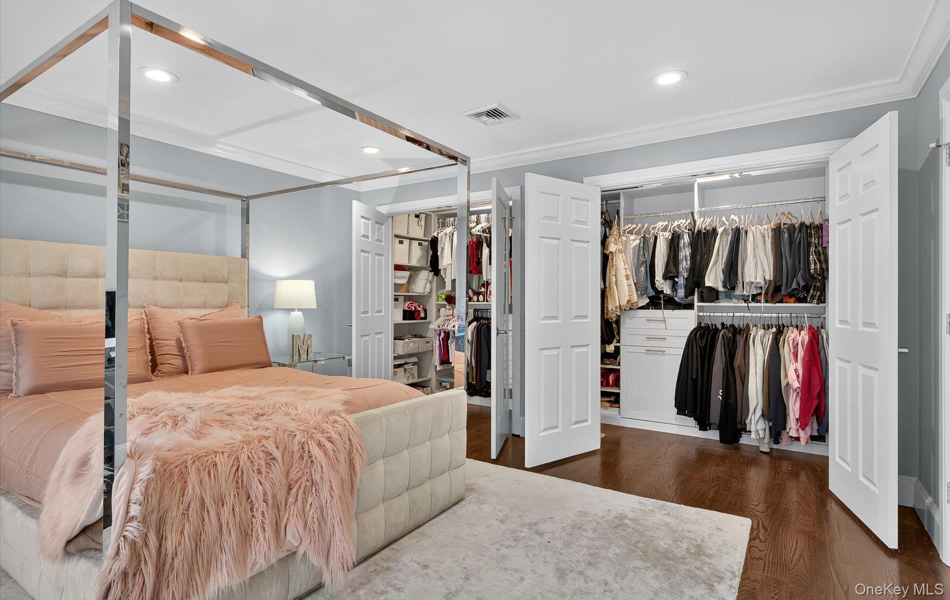 182 Yukon Drive, Woodbury, NY 11797