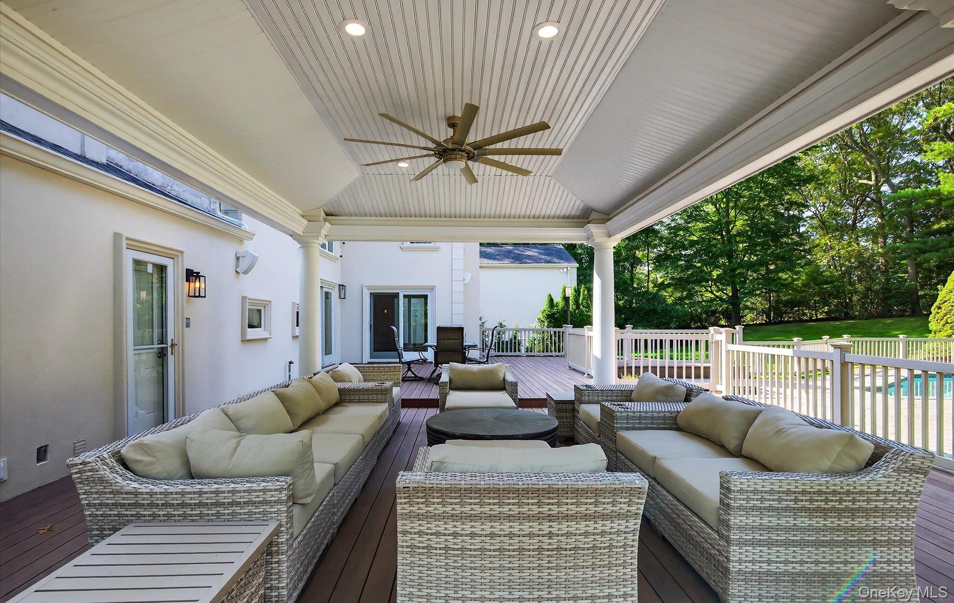 182 Yukon Drive, Woodbury, NY 11797