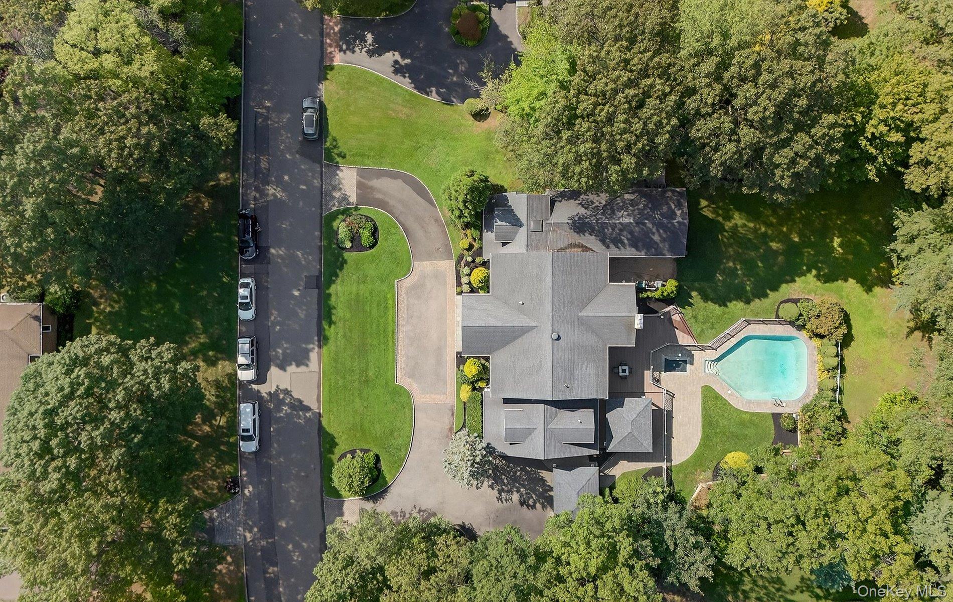 182 Yukon Drive, Woodbury, NY 11797