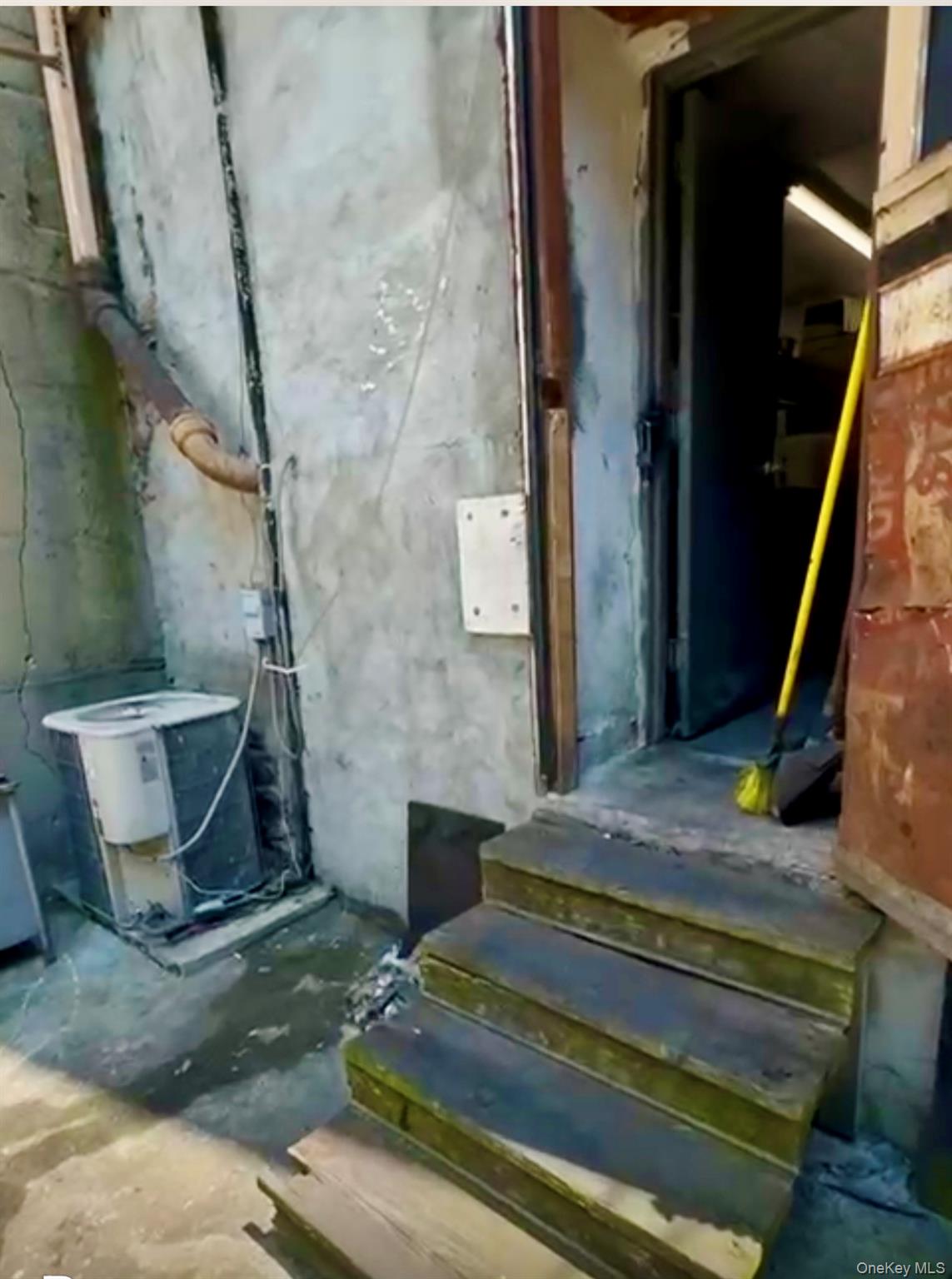 4143 White Plains Road, Bronx, NY 10466